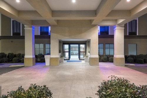 Holiday Inn Express Hotel & Suites Grenada image 31